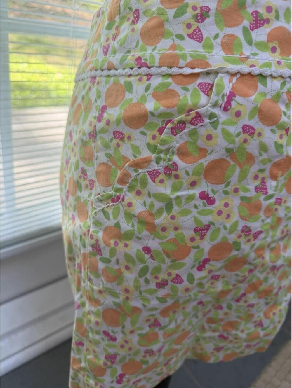 Lilly Pulitzer White Label fruit Skort! Size 0. EUC
